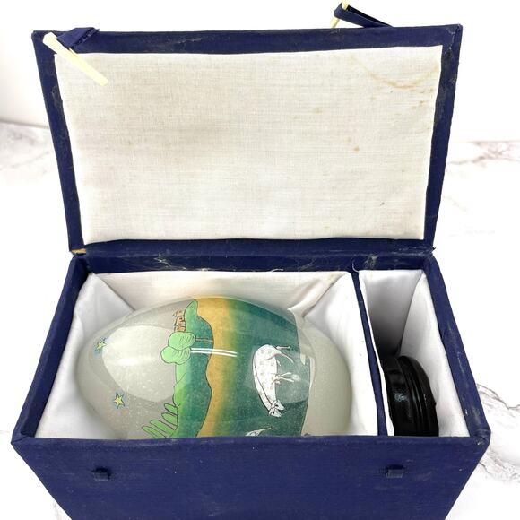 Hand Blown Glass Egg with Stand 1991 SMC in Box Religious Design Li Bien Painted - Picture 3 of 15